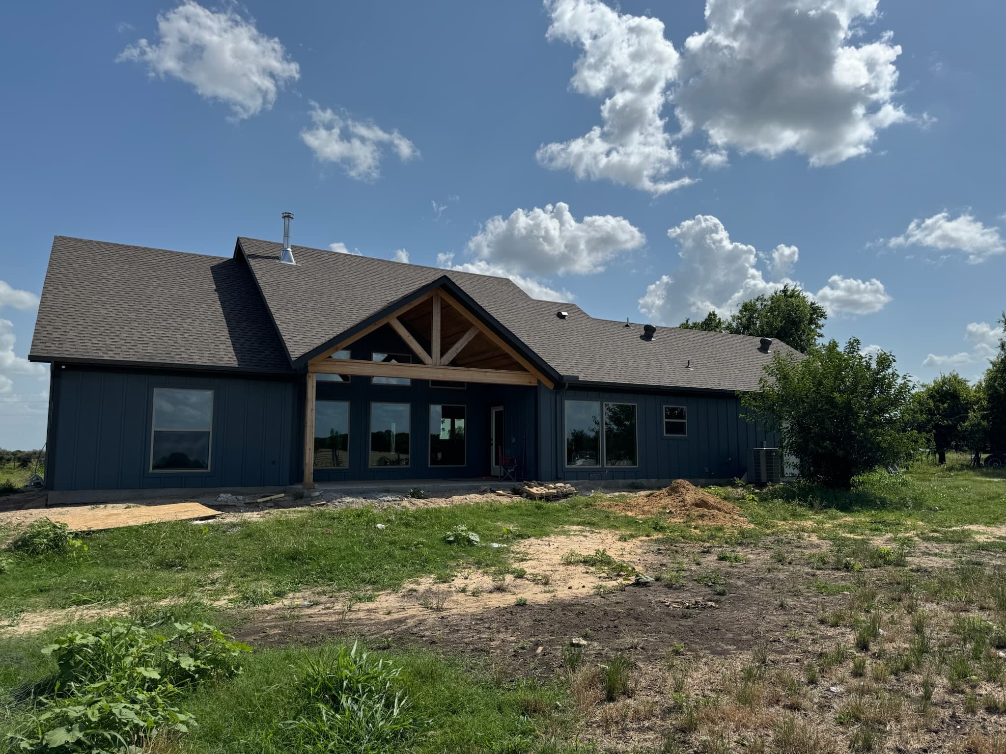 Custom home built by Bradshaw Builders in the Texoma area